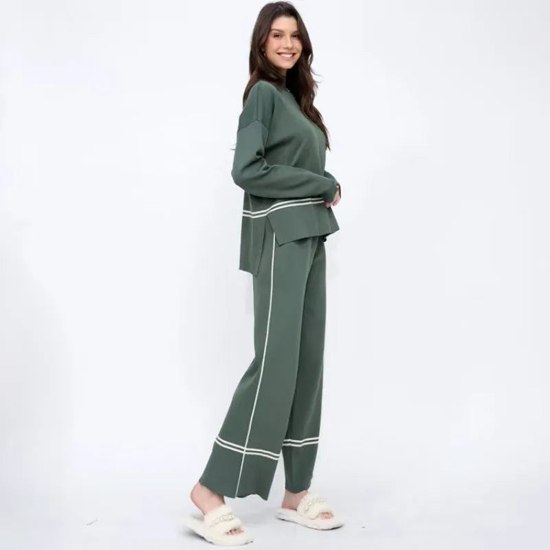 Womens knitted two-piece set in polyester and mercerised cotton, five colour options, one size