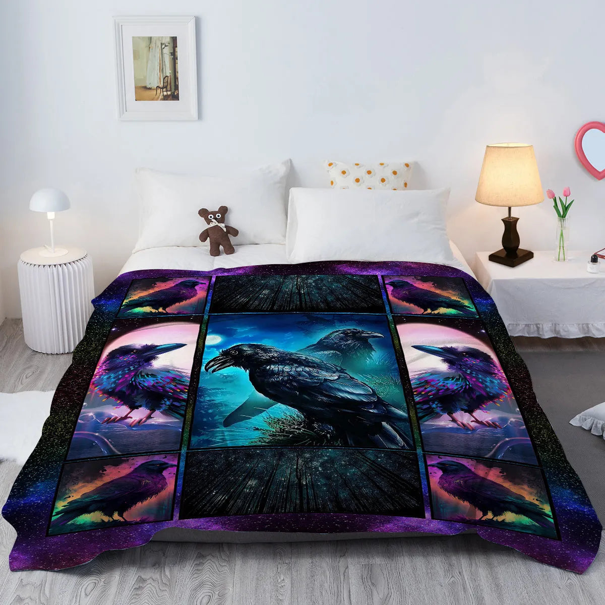 Colorful raven print flannel blanket in soft velvet, available in 75x100cm, 130x150cm, and 150x200cm sizes.