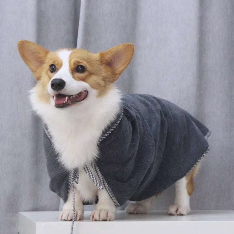 Ultra fine fibre pet towels in grey and green colours for drying dogs and cats after baths