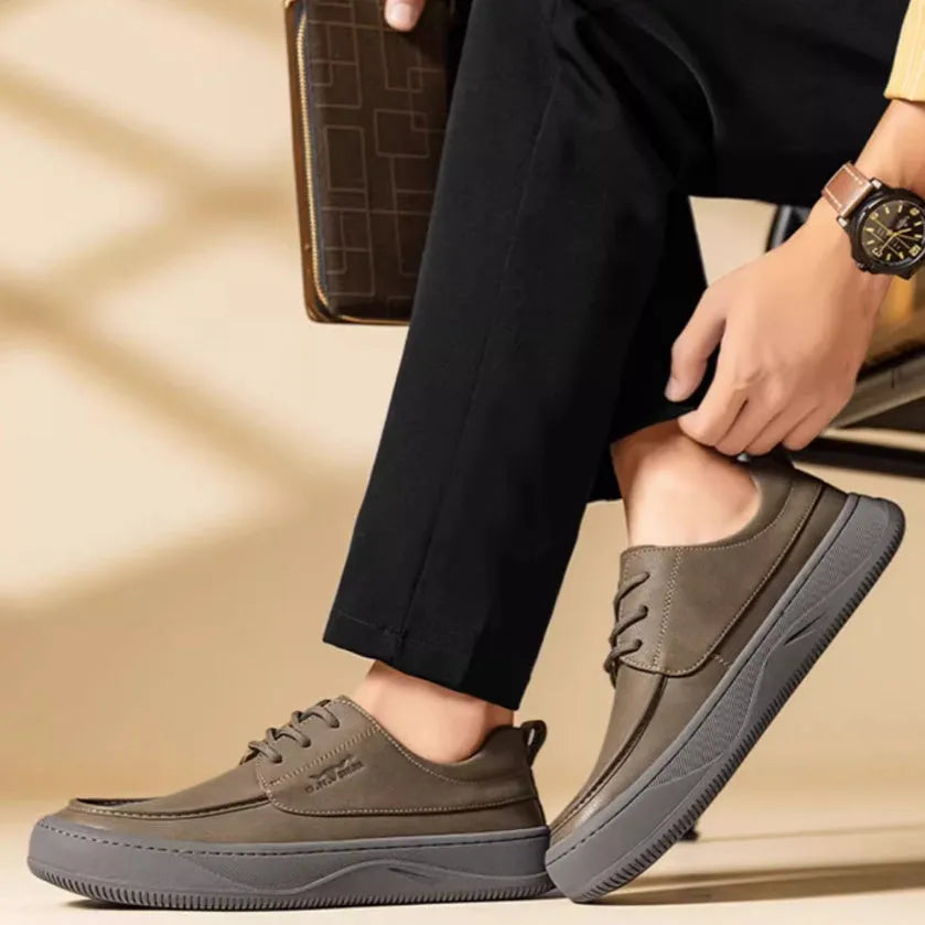 British retro brown leather casual shoes with big toe design and stitched detailing