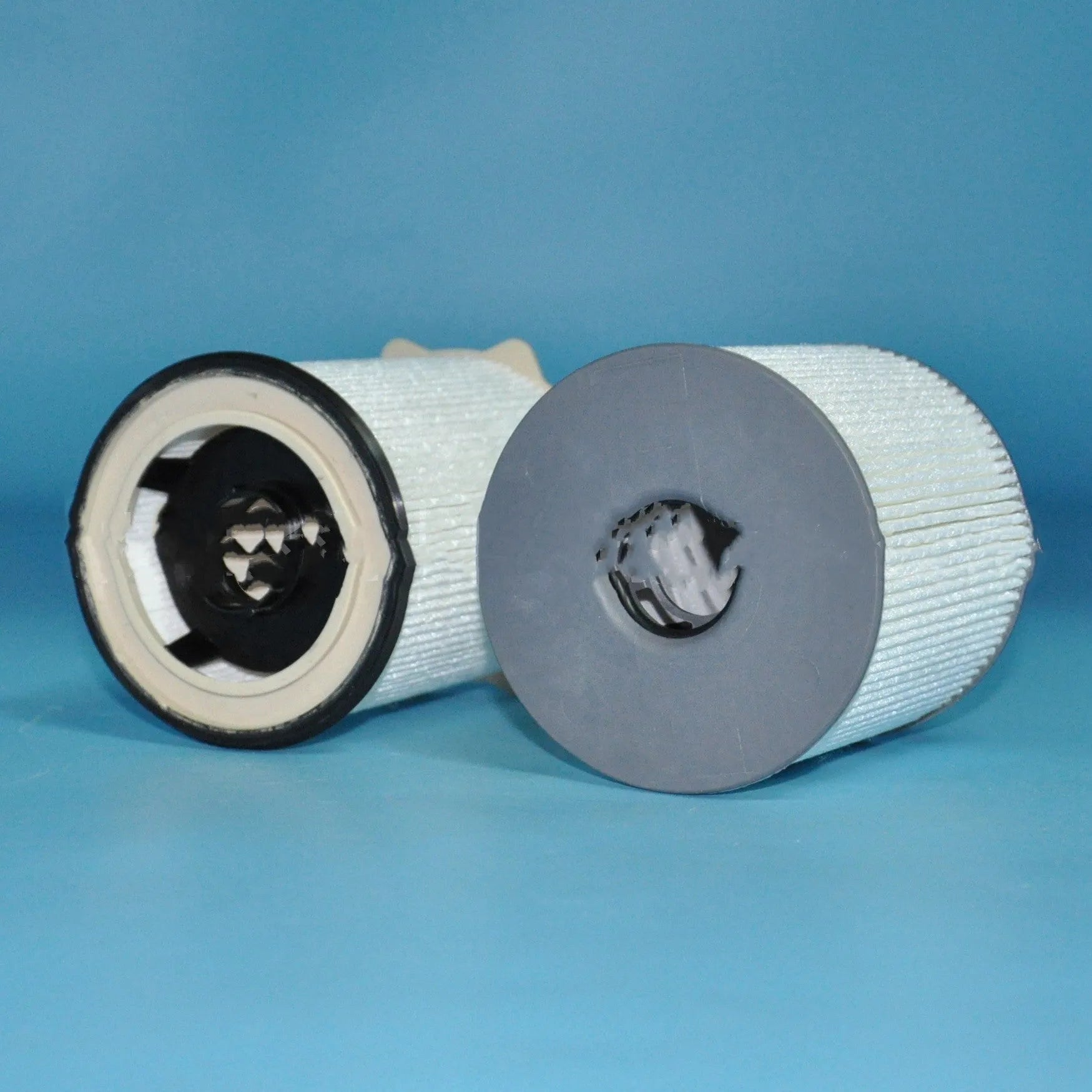 White diesel fuel filter and oil-water separator kit for RAM 1500 to 5500 series trucks