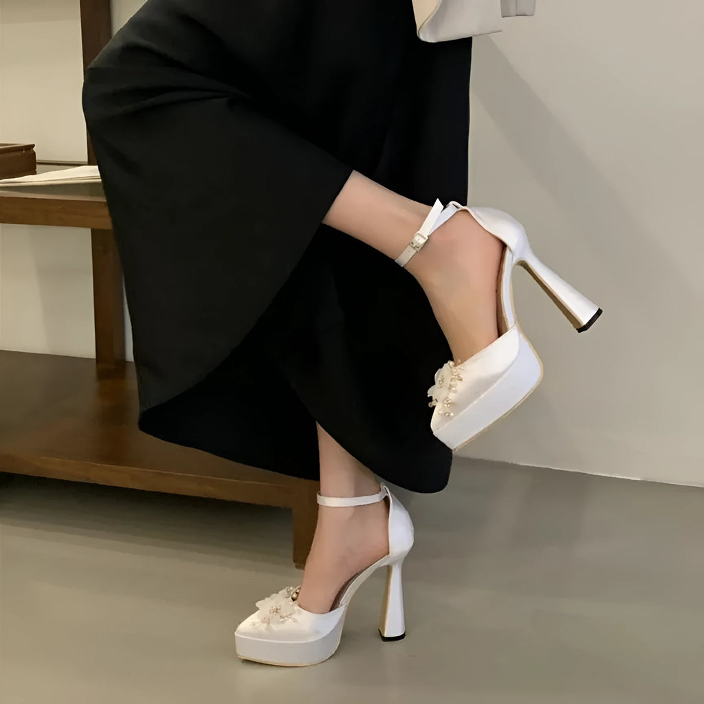 White microfiber platform high heels with oversleeves or shoe covers, mid heel 3-6cm, rubber sole, sizes 35-40