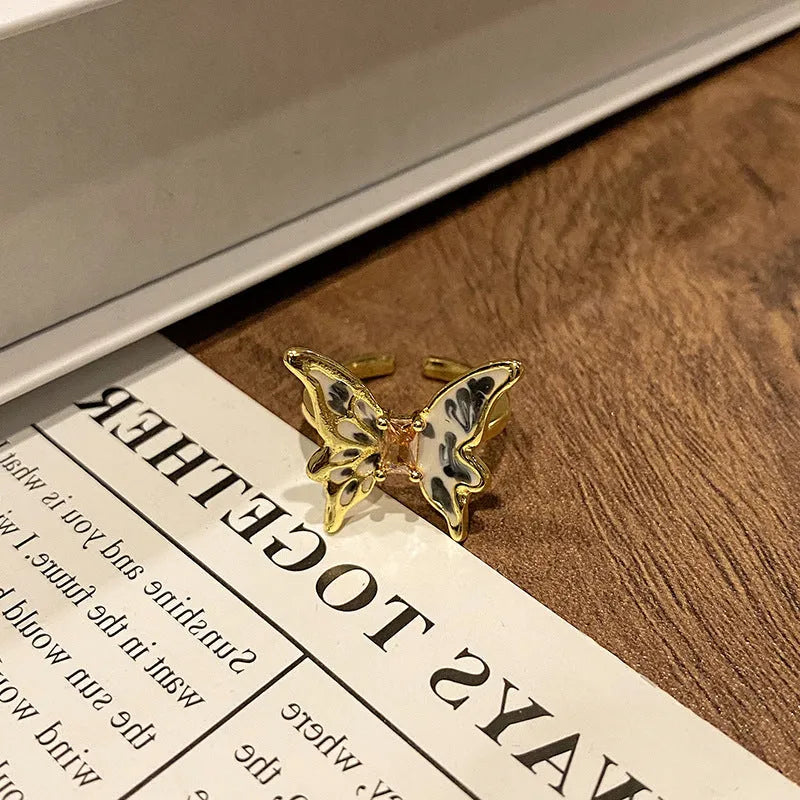Creative Chinese butterfly copper women's ring with dripping oil treatment in simple style