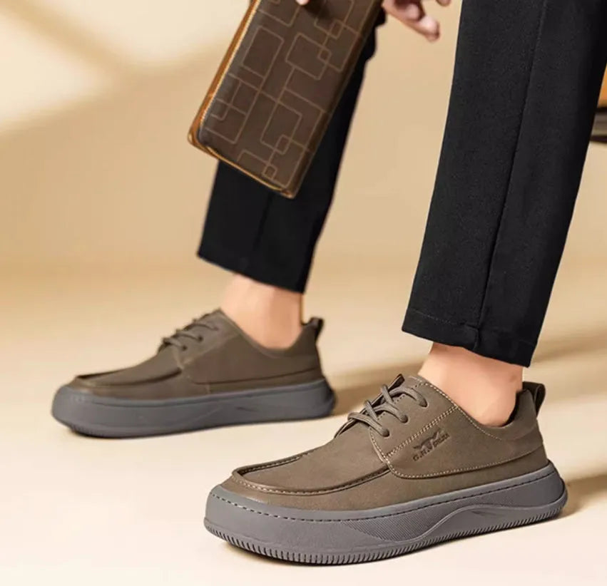 British retro brown leather casual shoes with big toe design and stitched detailing