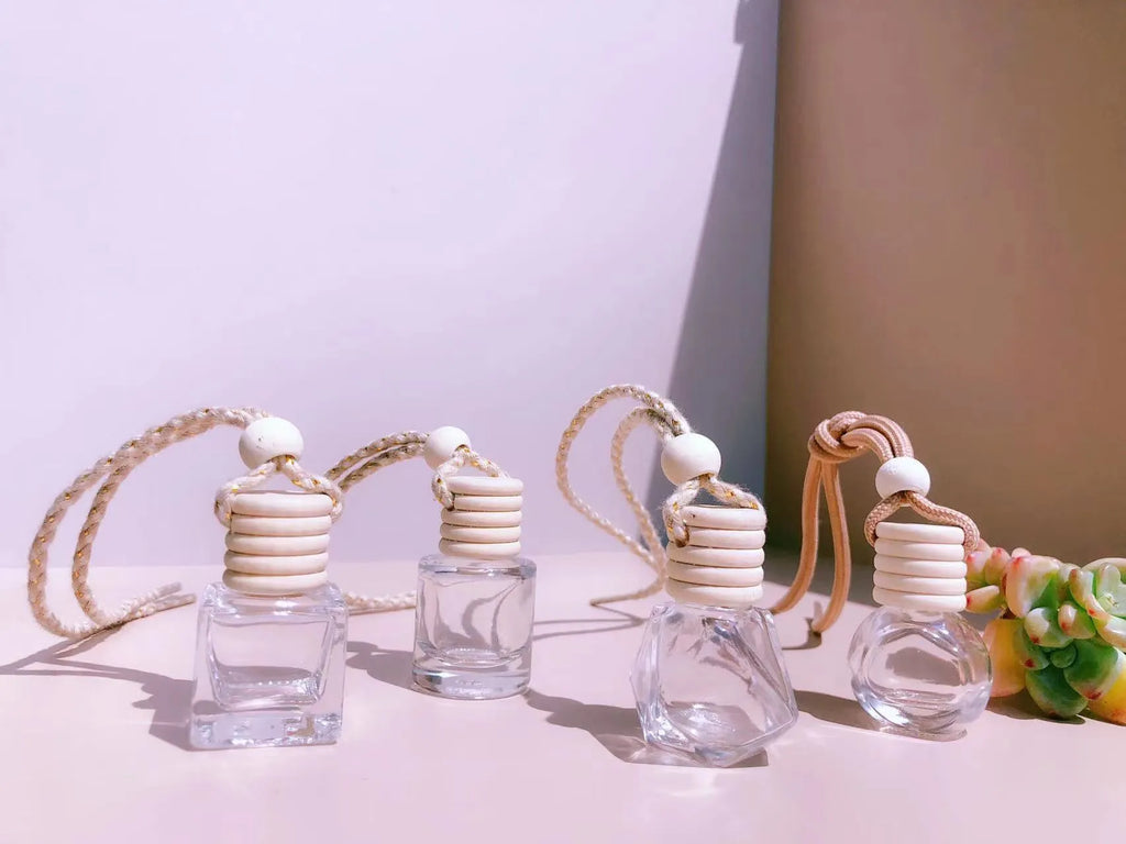 Glass car perfume pendant fragrance bottle in cylinder, diamond, flat drum, and square shapes