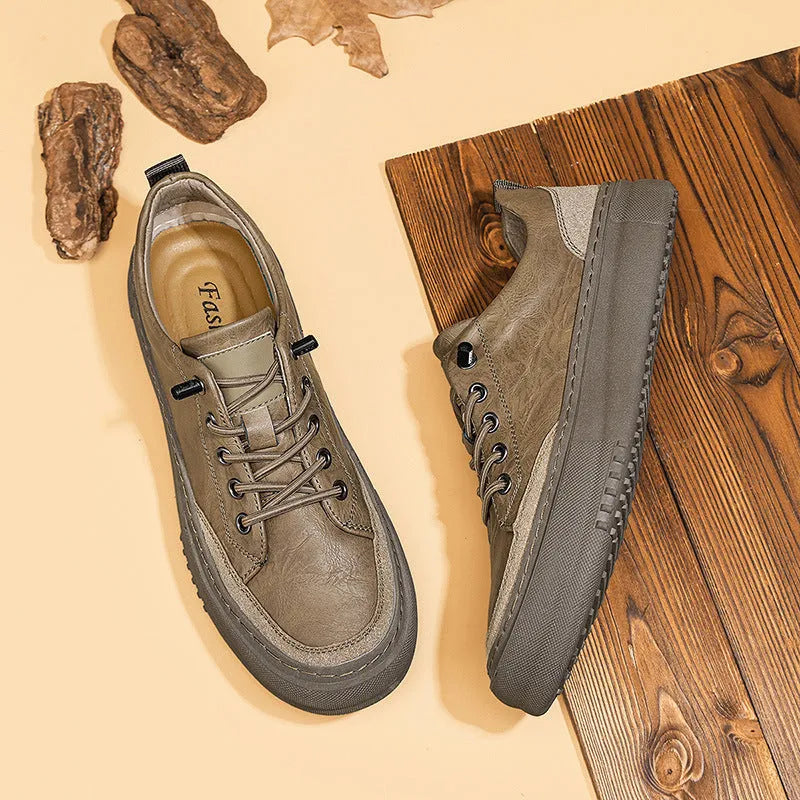 Men's round toe leather shoes in black colour with front lace-up closure and low heel design