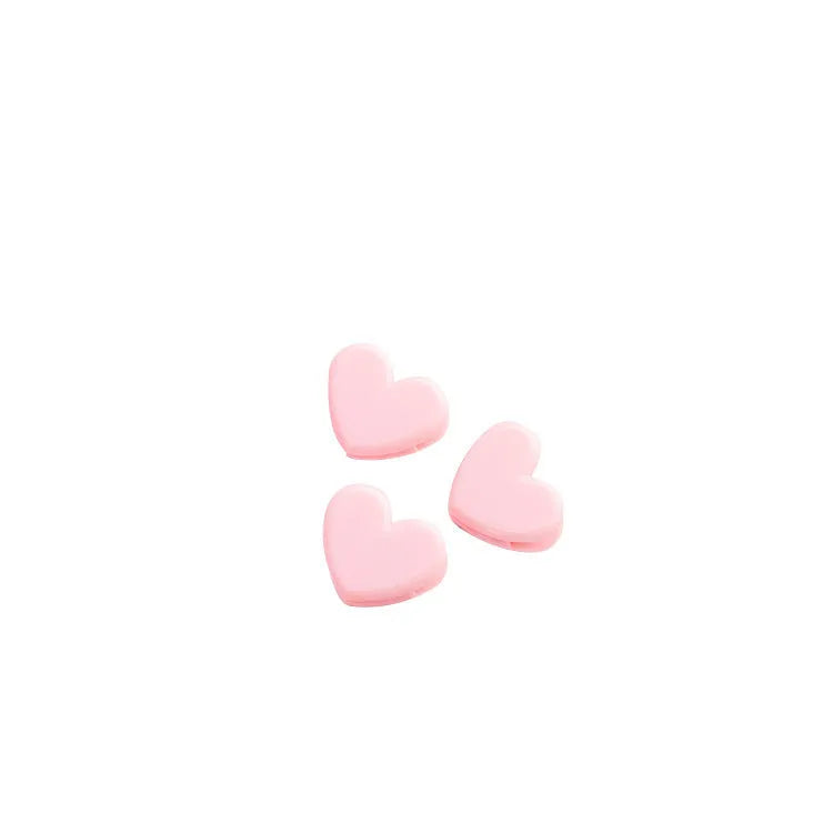 Pink heart-shaped love clip measuring 3.2 x 2.5cm for holding photos and decorations