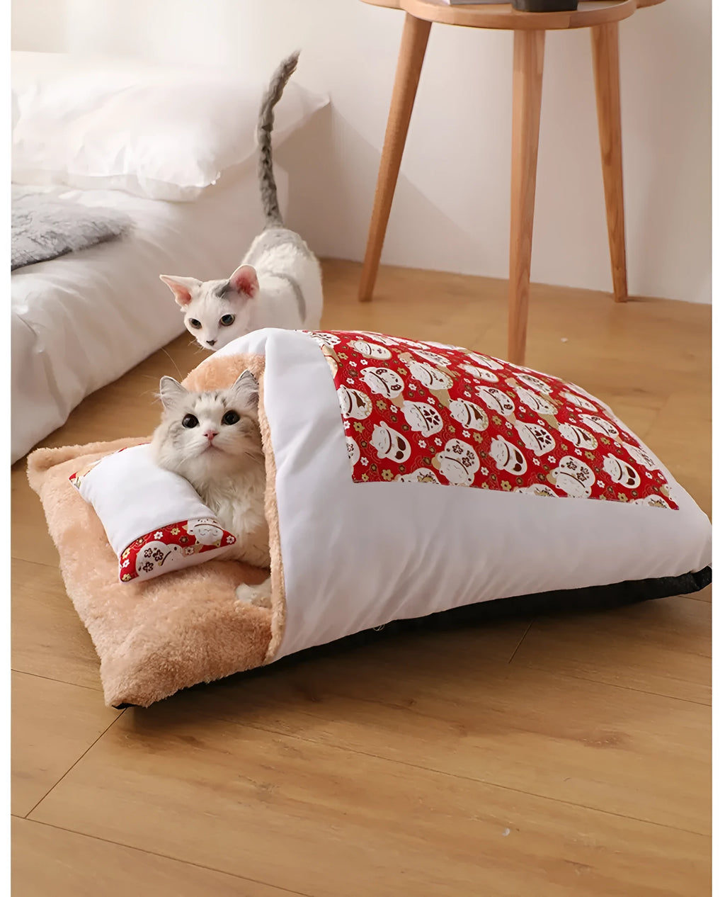 Kimpets closed removable cat litter box bed in red with soft PP cotton and lamb cashmere interior, size L