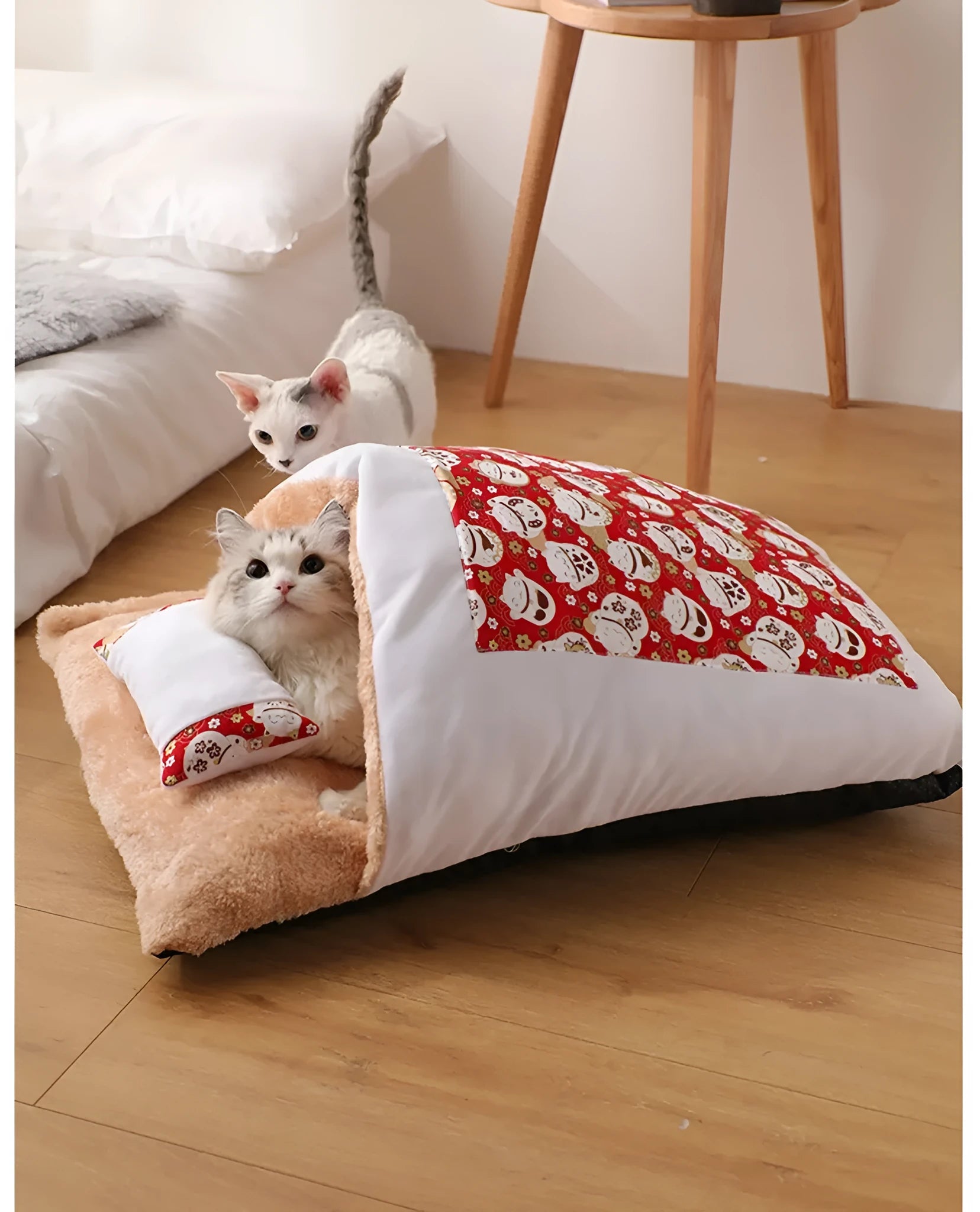Kimpets closed removable cat litter box bed in red with soft PP cotton and lamb cashmere interior, size L