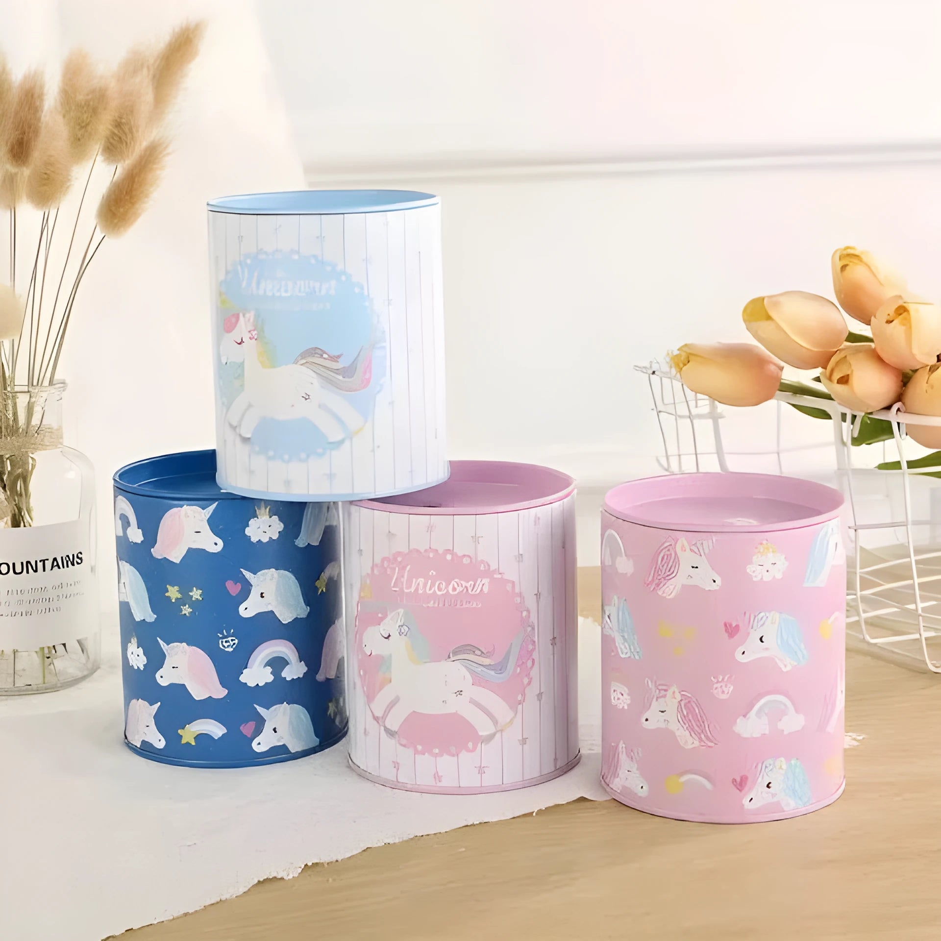 British style creative metal piggy bank for coins, measuring 85mm by 85mm by 102mm.