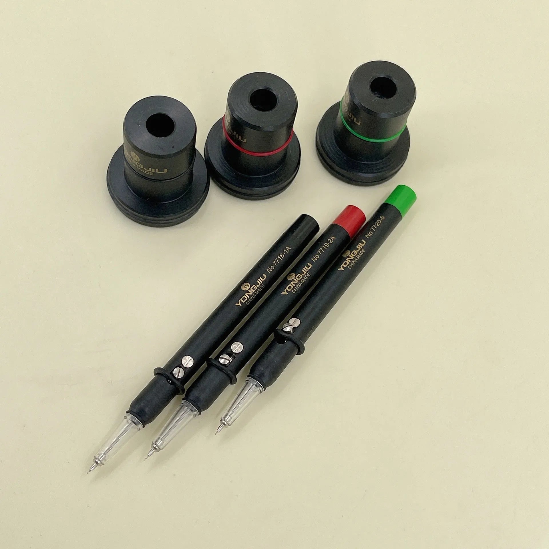 Watch repair oiling pen with precision tip for mechanical watch component lubrication