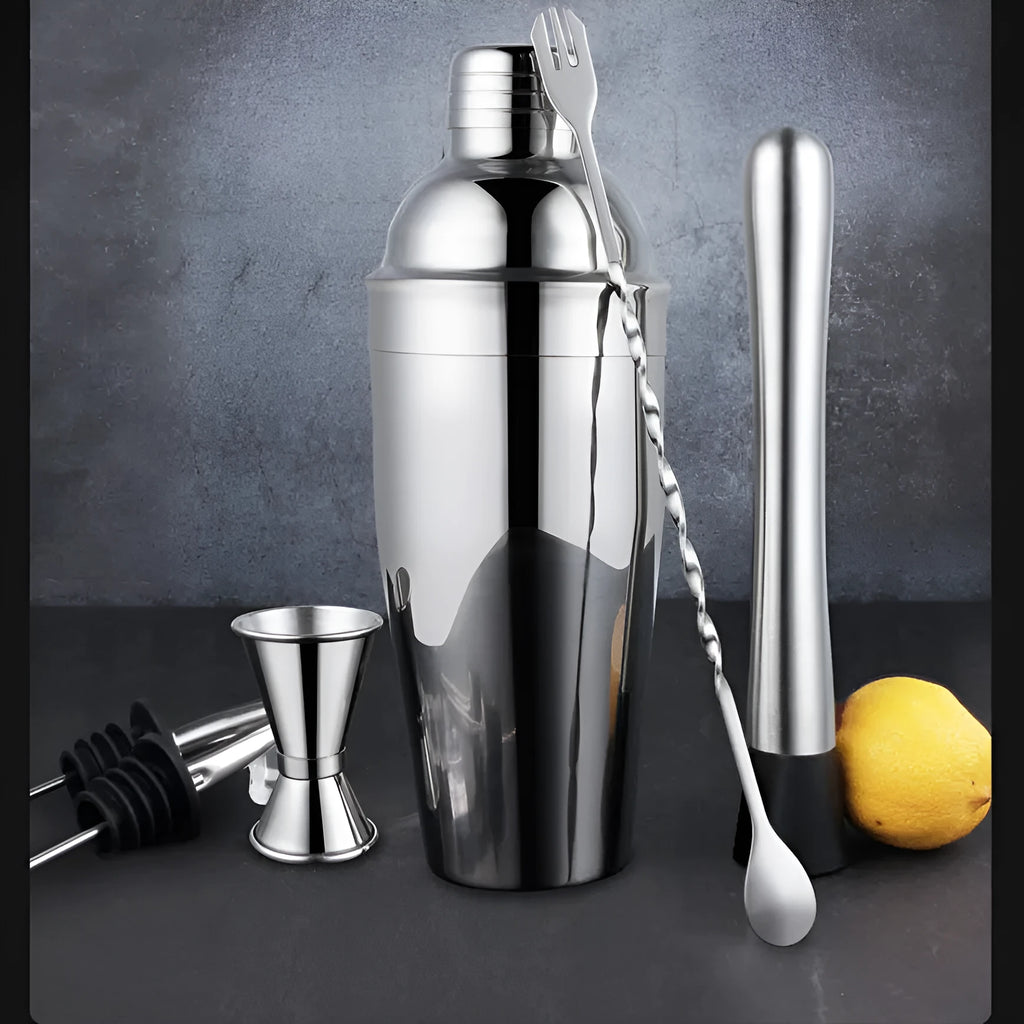 23-piece stainless steel cocktail set with European style bartender tools and mixers