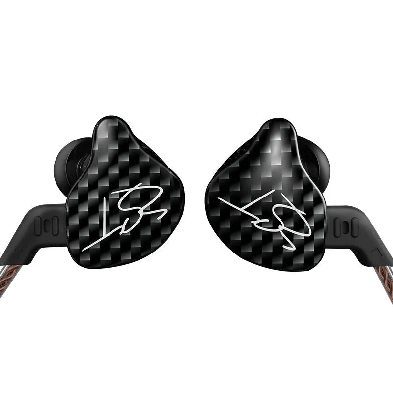 Ring Iron in-ear subwoofer headphones with black cable, 3.5mm L-bend plug, and silicone earplugs