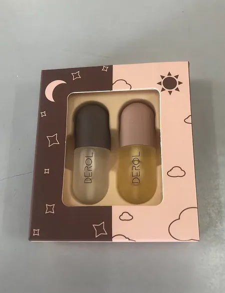 Clear lip plumper oil 5.5ml in light yellow with reflective shine