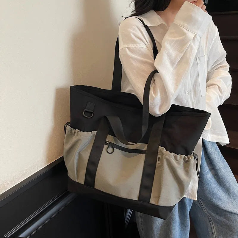 Women's lightweight Oxford cloth travel bag for yoga and fitness in grey colour with letter pattern