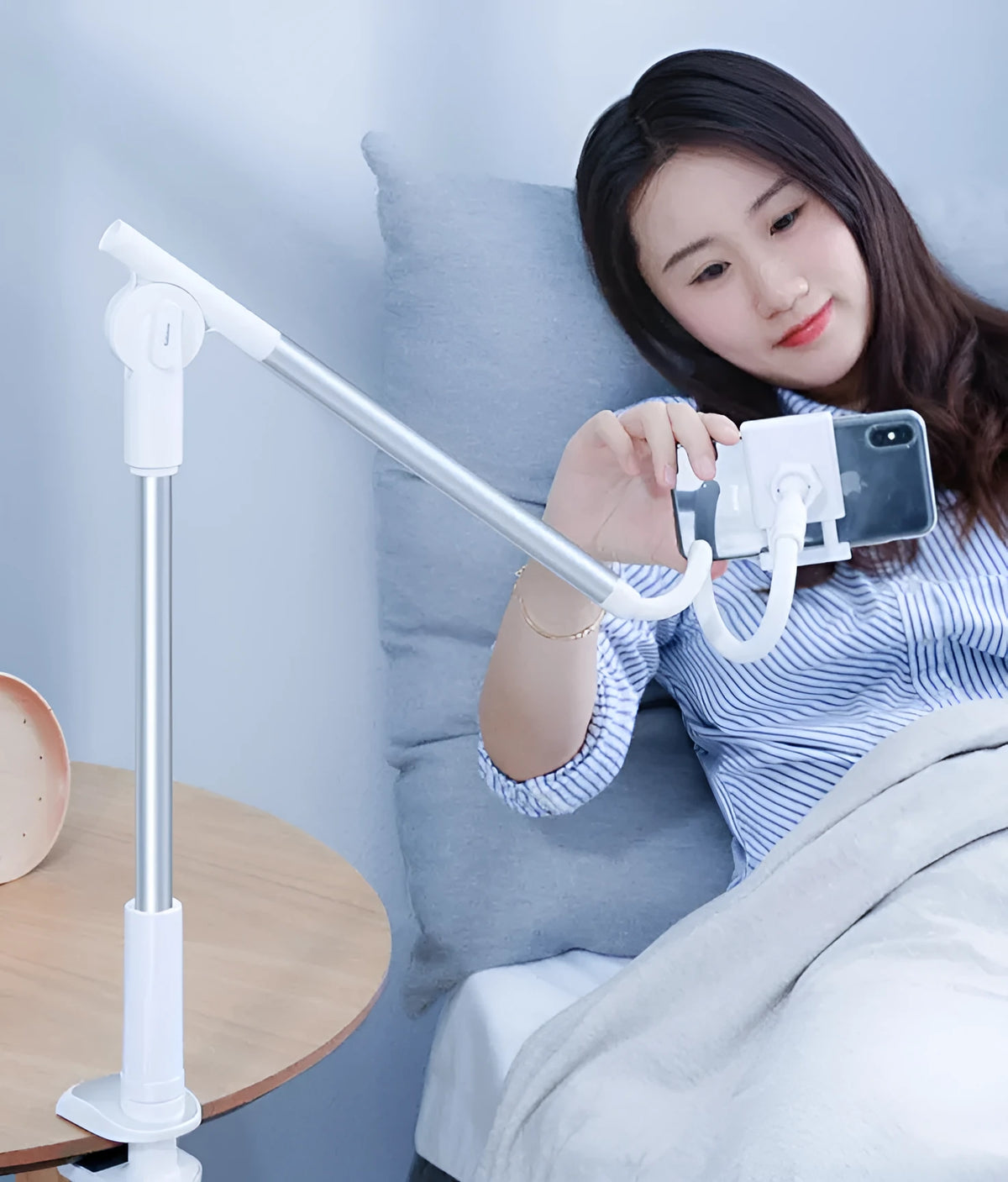 Lazy phone holder in black or white with aluminium alloy clamp 64-90mm and 90mm base clip for table or bed head