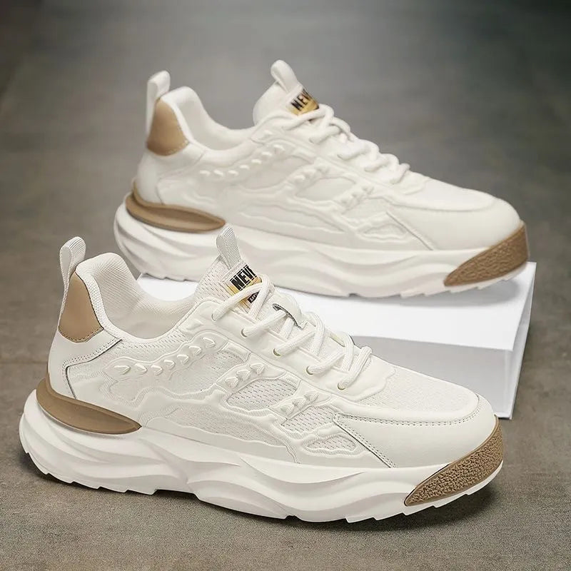 Men's solid colour breathable mesh shoes in white or black with round toe.