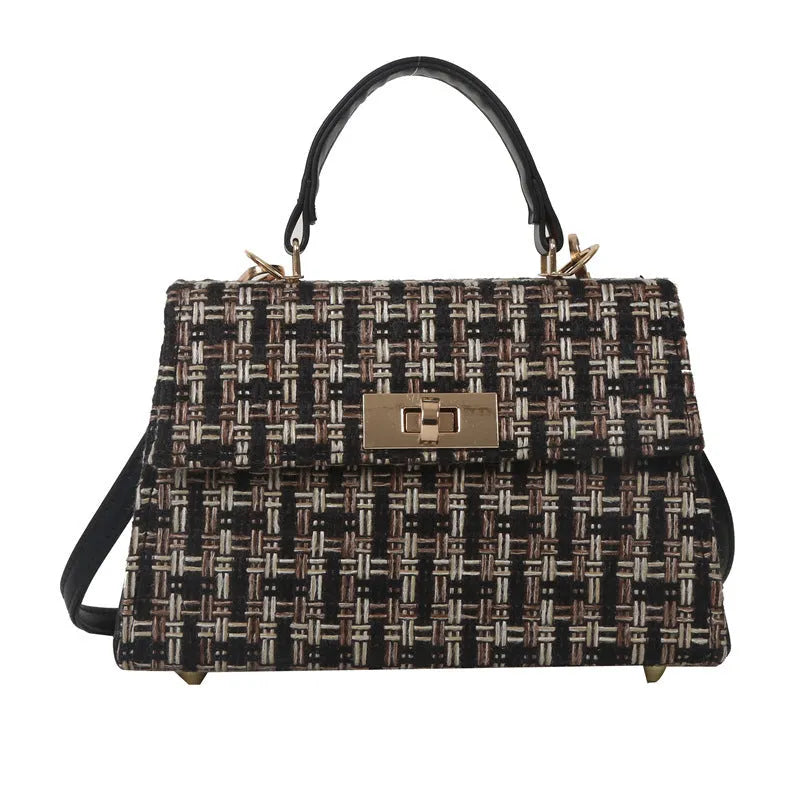 Casual PU crossbody shoulder bag in black with minimal design and strap