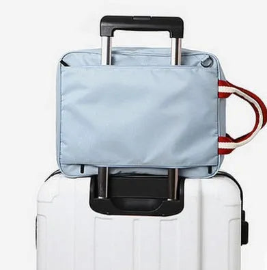 Large capacity nylon waterproof boarding bag in army green cube style for travel and home storage