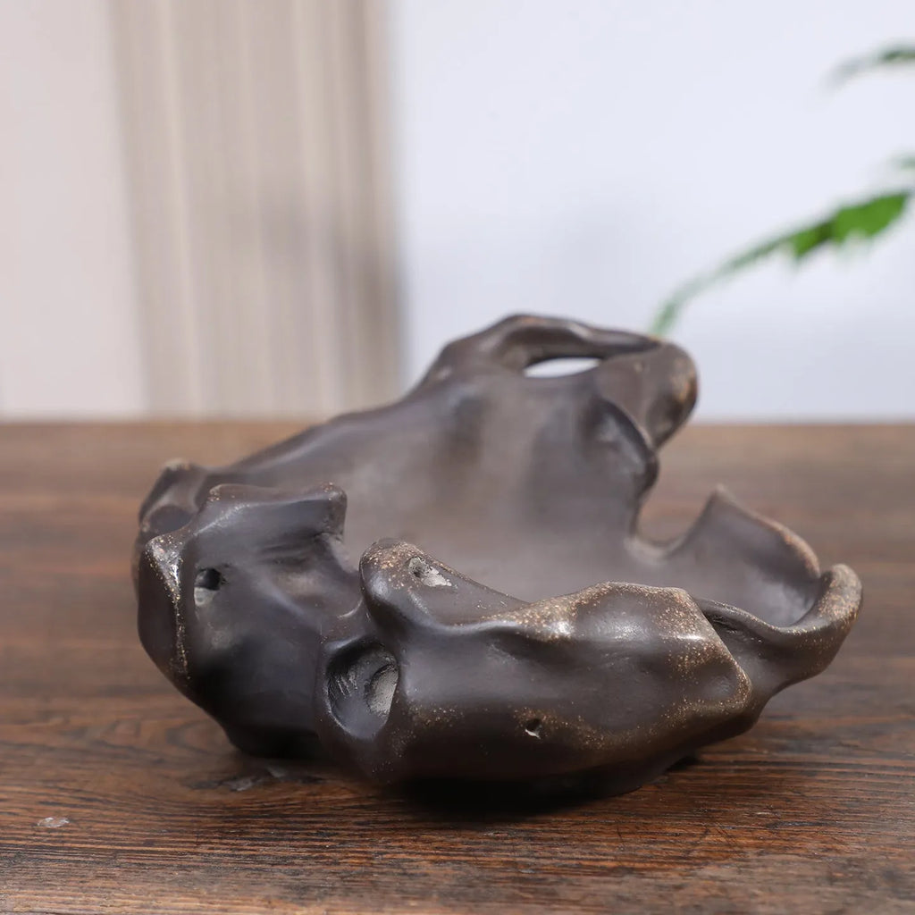 Brown mud ceramic flower pot with alien shape, 21x10x7cm, for desktop planting