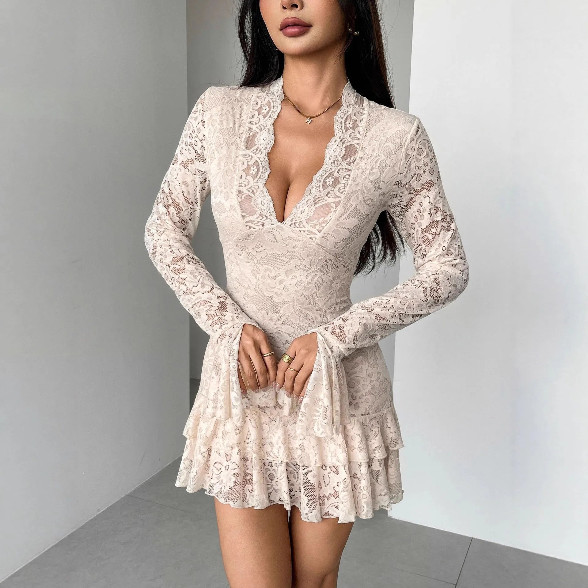 New lace V-neck double-layer ruffled slim-fit mermaid dress in apricot with flower pattern