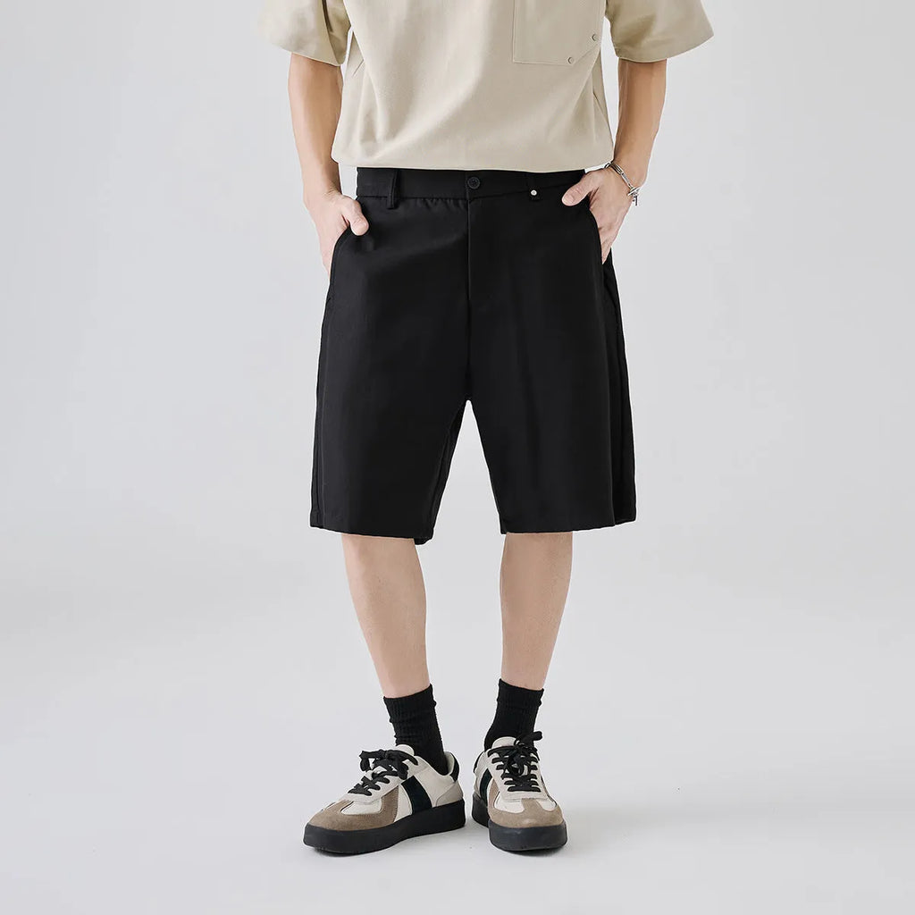 Men's lyocell casual shorts in loose fit with elastic waist, shown in apricot colour