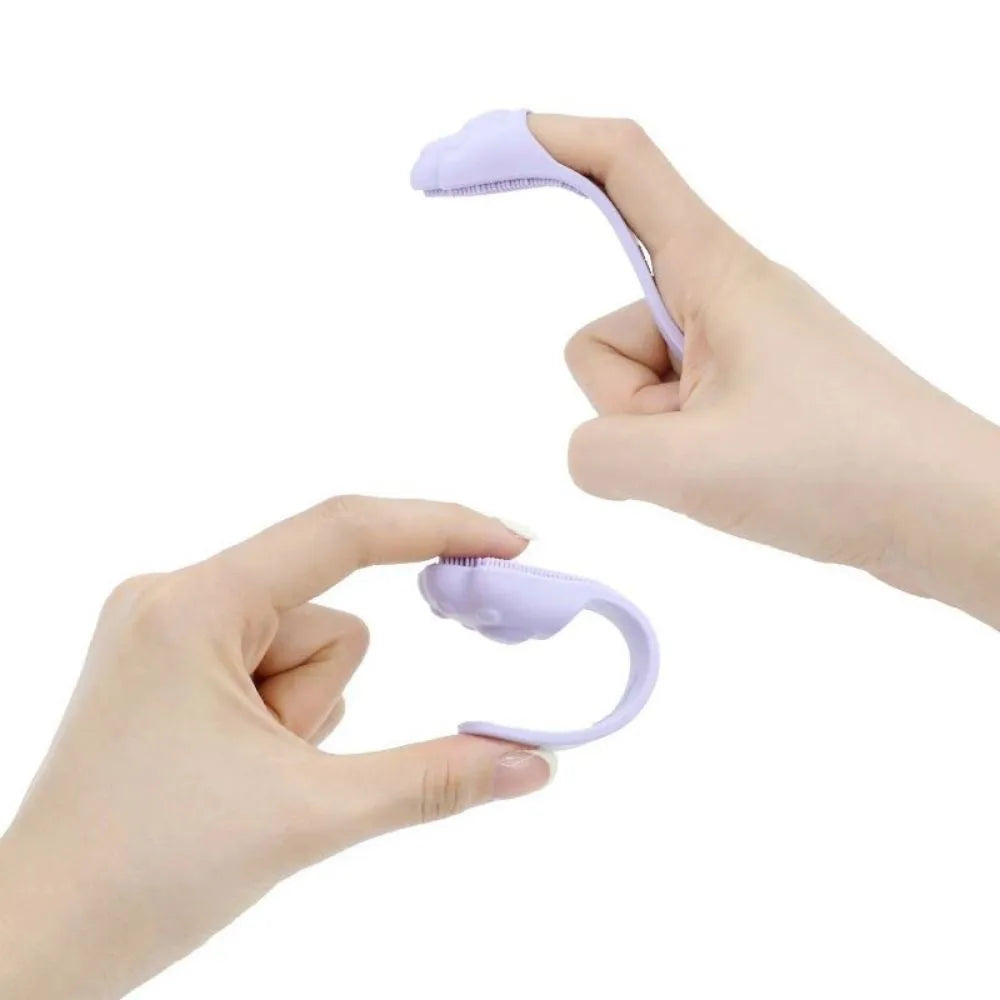 Silicone finger toothbrush for pets in pink, purple and yellow colours for dog and cat dental care