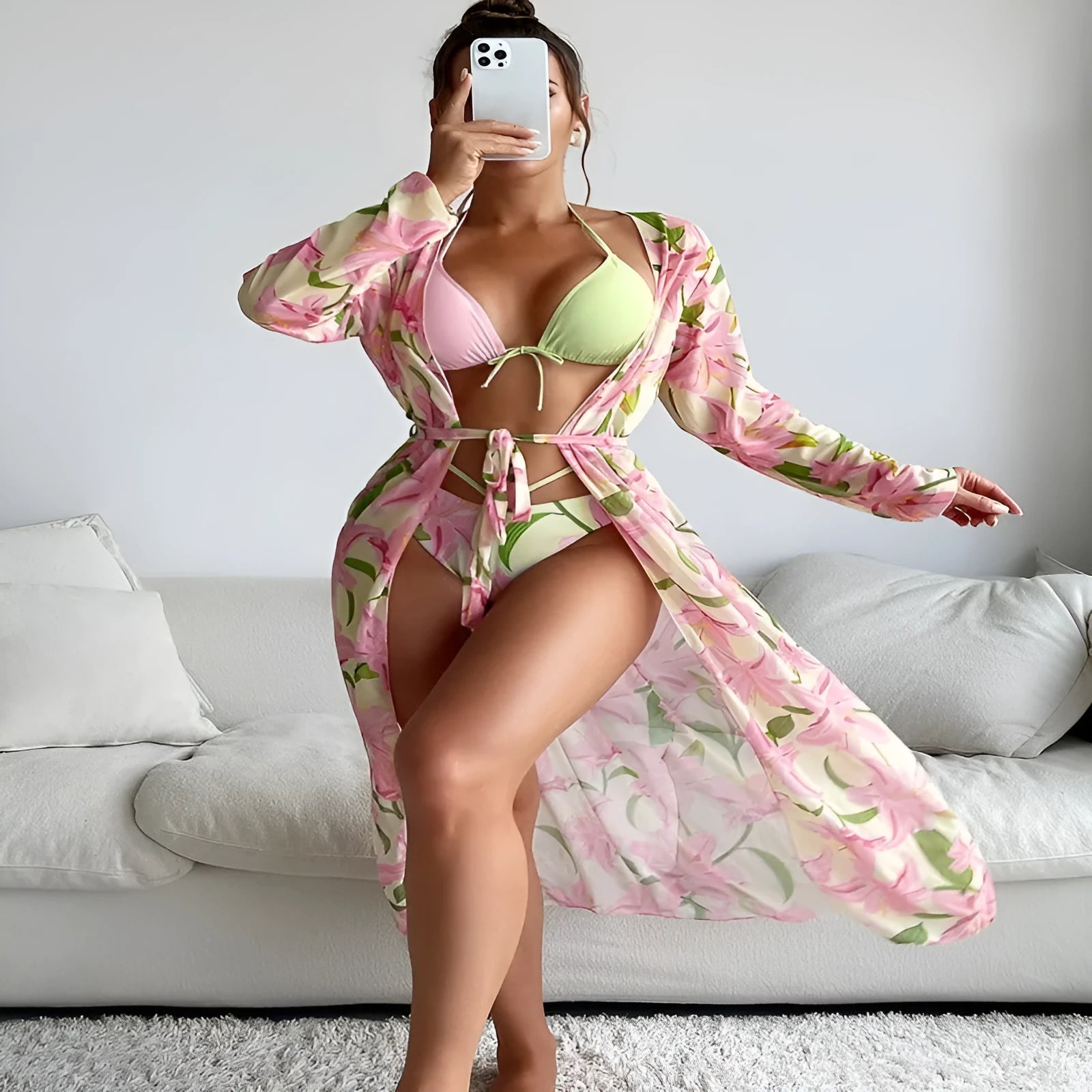 Women's printed bikini swimsuit in quick-dry fabric on a model.