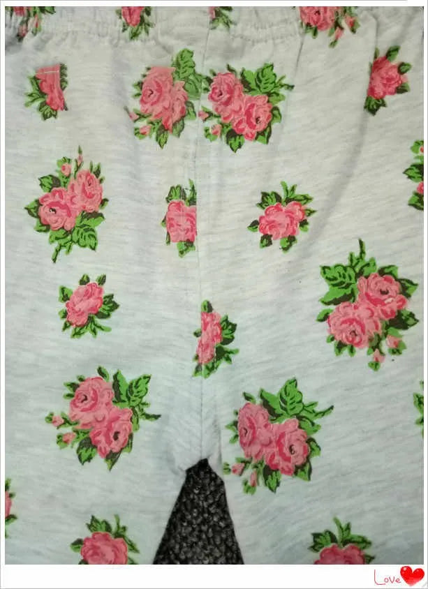 Girls' floral coloured cotton two-piece suit in rose red with single-breasted top and matching pants, sizes 18M and 24M