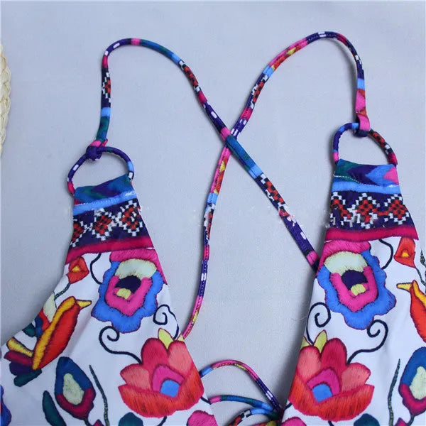 Bandage one-piece swimsuit with floral pattern, open back, chest pad, polyester and cotton lining, sizes S-XL.