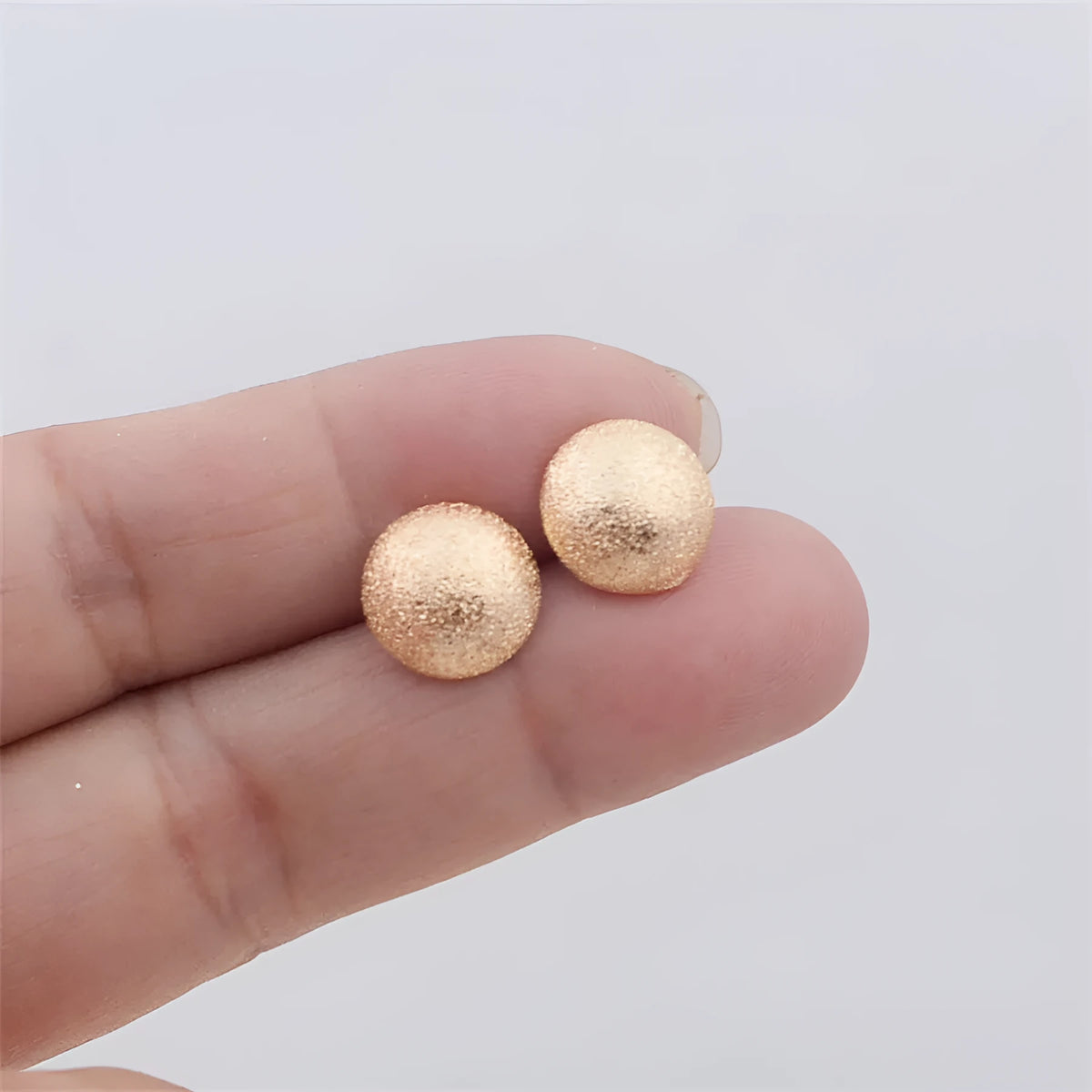 Gold metal geometric small stud earrings with round element for women fashion OL style