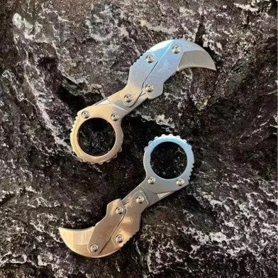Compact high hardness stainless steel 420J2 outdoor folding knife with 2.6cm blade and folding mechanism