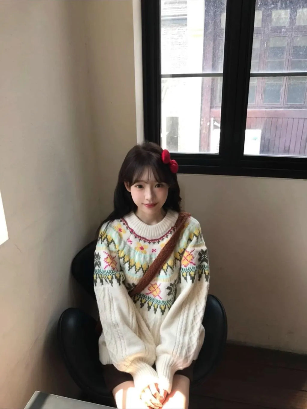 Women's milky white lantern sleeve pullover knitwear with loose Mori style