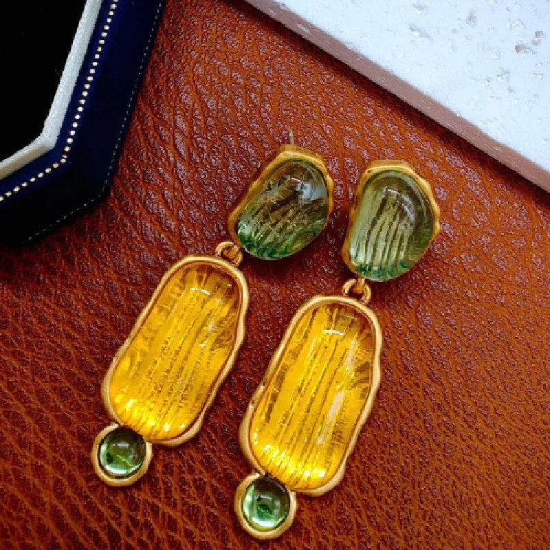 Retro gold electroplated alloy earrings for women, Chinese style irregular shape