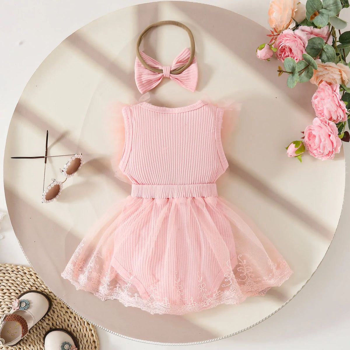 Baby sleeveless leotard bodysuit with bow and hairband, knitted polyester, white or pink, sizes 0-3M to 12-18M
