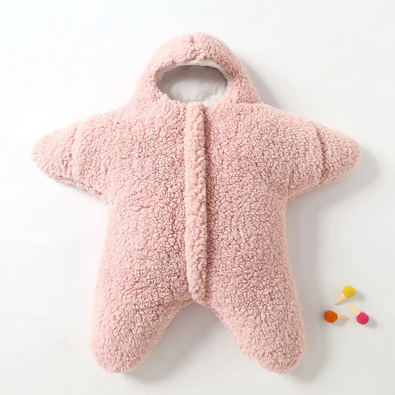 Starfish lamb velvet baby sleeping bag with hood and zipper closure for infants 0-6 months