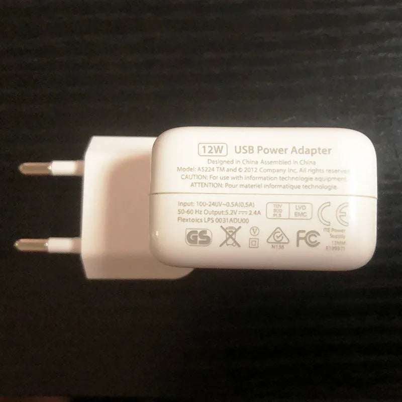 Apple iPad and iPhone compatible USB charger with US and European plug options