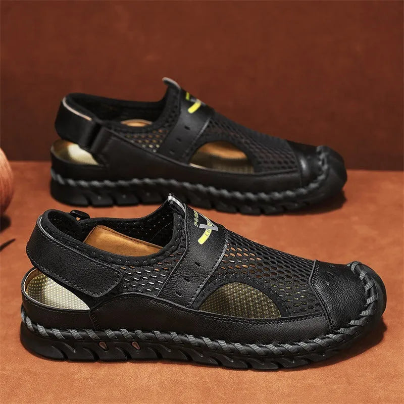 Men's brown low-top leather casual pumps with elastic band and round toe.
