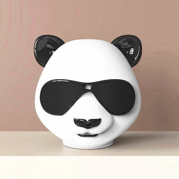 Classic style portable mini Bluetooth speaker with USB charging port