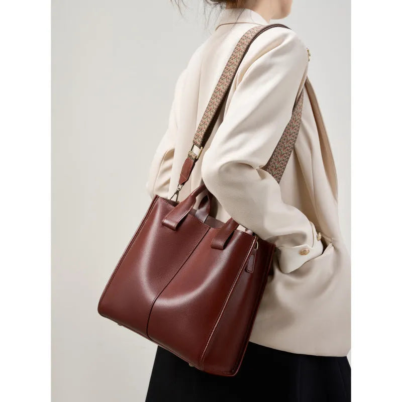 Women's genuine leather large capacity tote bag in urban simplicity style with splicing details