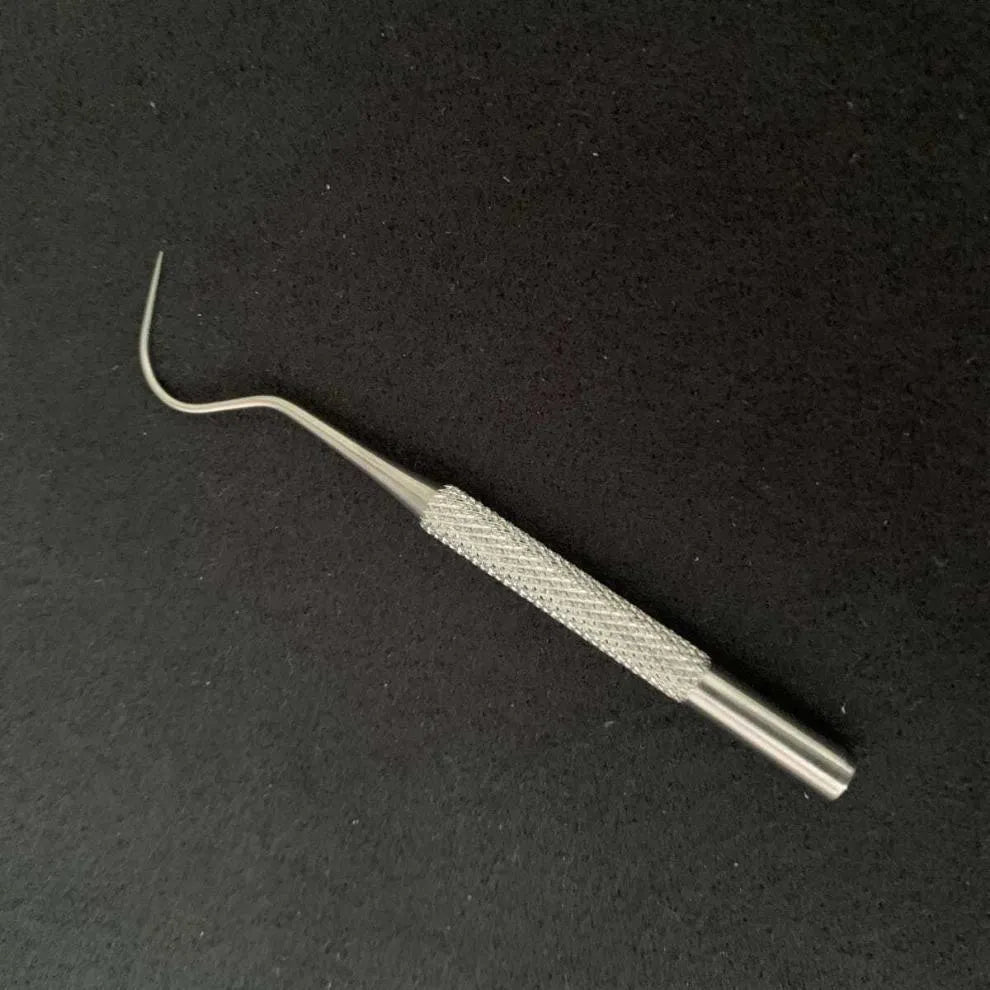 304 stainless steel toothpick set with 3 short and 3 long metal toothpicks plus 7 dental floss sticks in a cylinder
