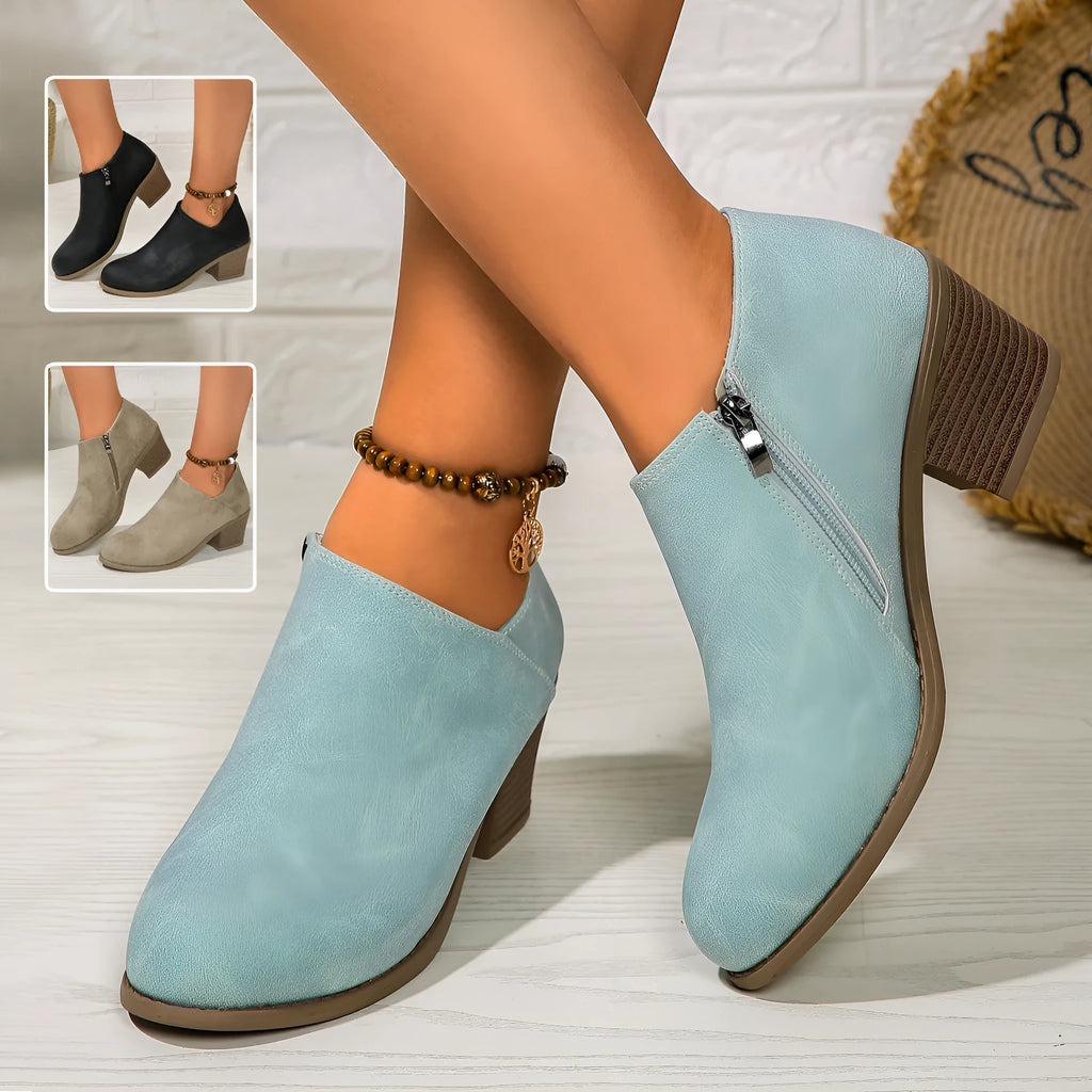 Women's chunky heel round toe ankle boots with side zipper in synthetic leather, black colour
