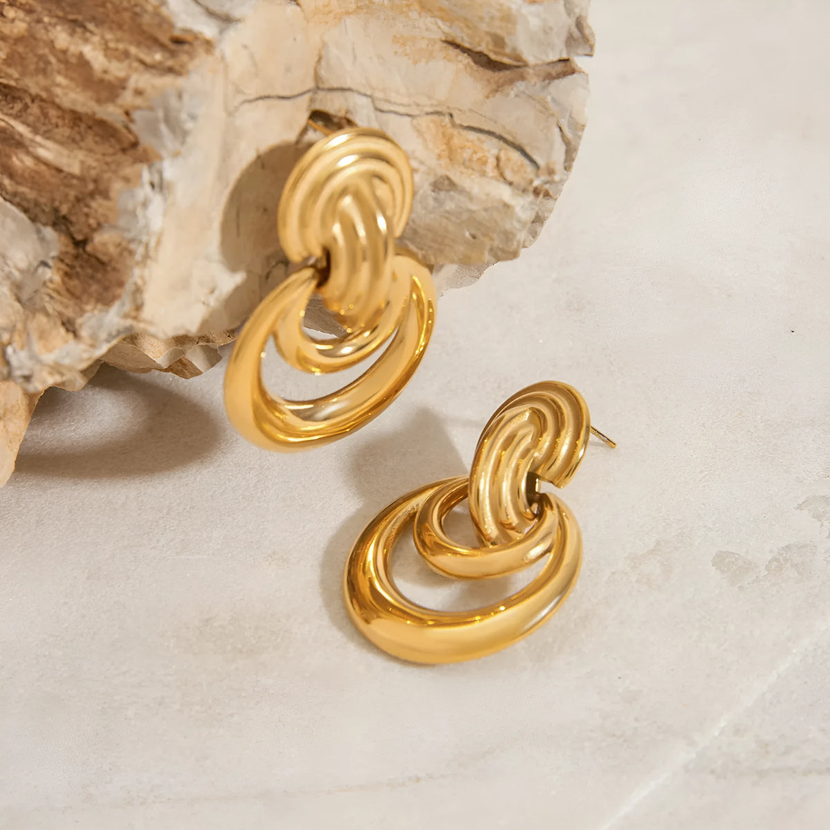 Pair of stainless steel geometric earrings for women, electroplated, colour JDE0102013