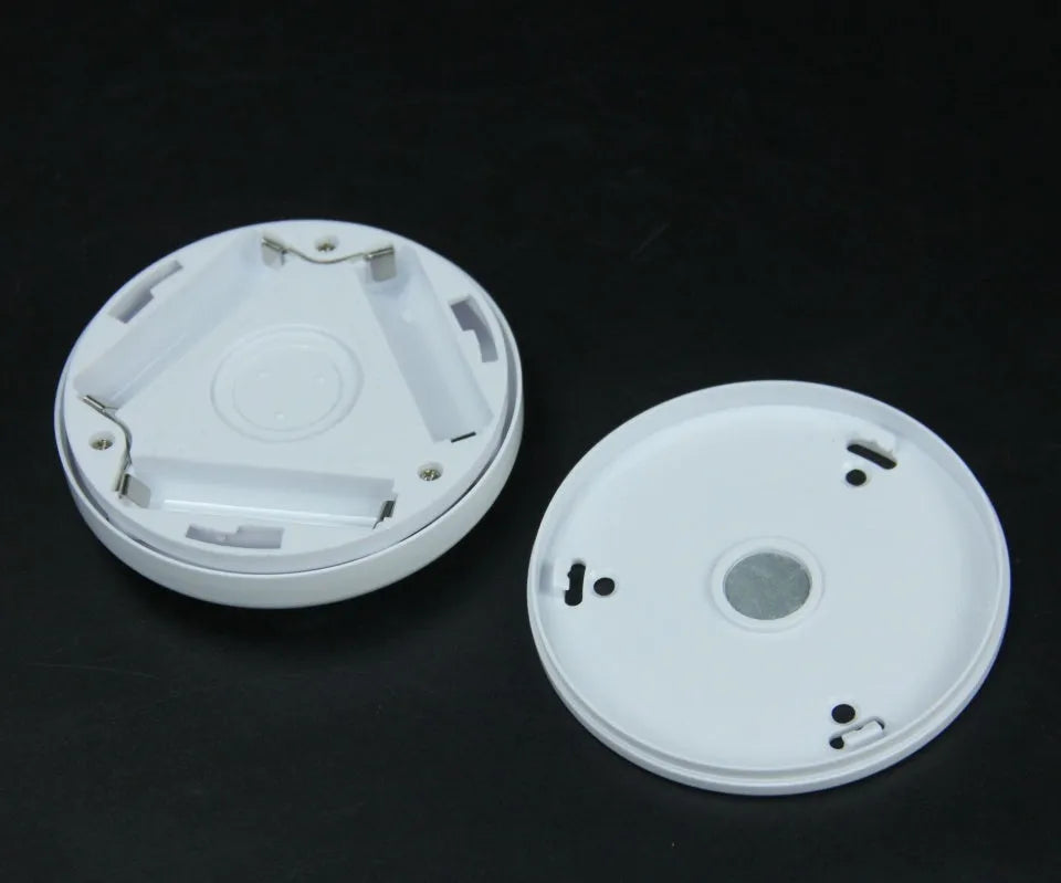 6 LED motion sensor cabinet light with strong magnetism and 3M adhesive pad, battery powered nightlight