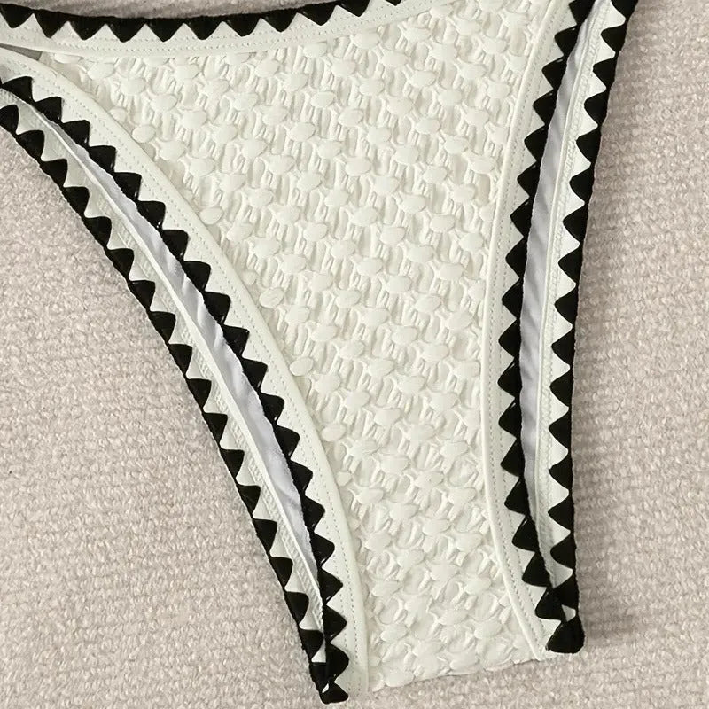 Women's white or blue polyester bikini swimsuit in European and American sizes for swimming