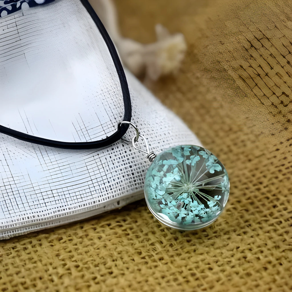 Glass bead starry time gemstone necklace with dried flowers and embossed beads