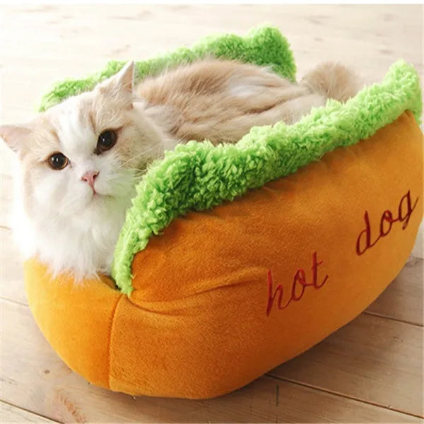 Hot dog shape pet kennel with PP cotton cushion, short plush fabric, non-slip bottom, sizes S and L