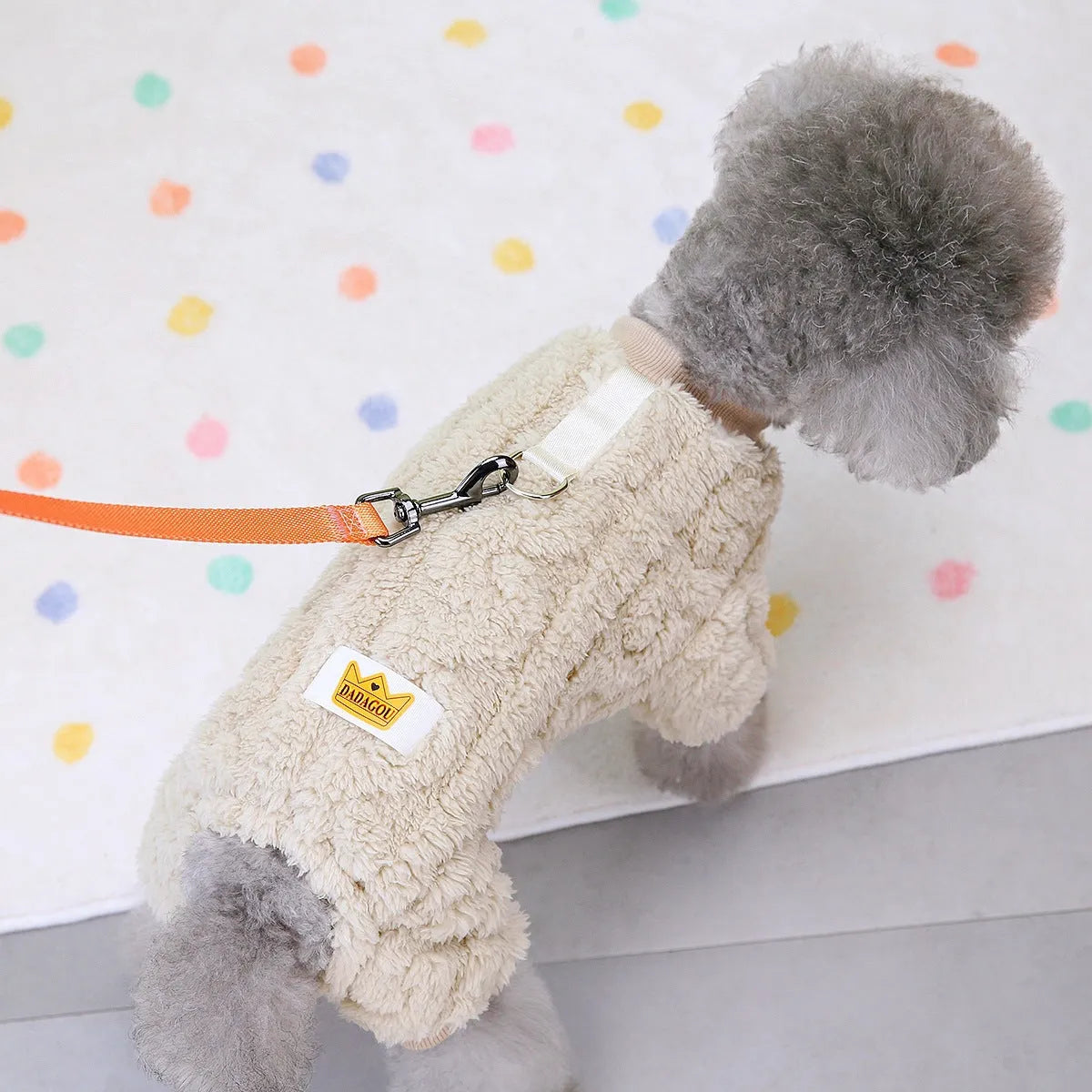 Four-legged polyester dog fleece jacket in khaki, pink, red, or yellow, sizes L M S XL XXL