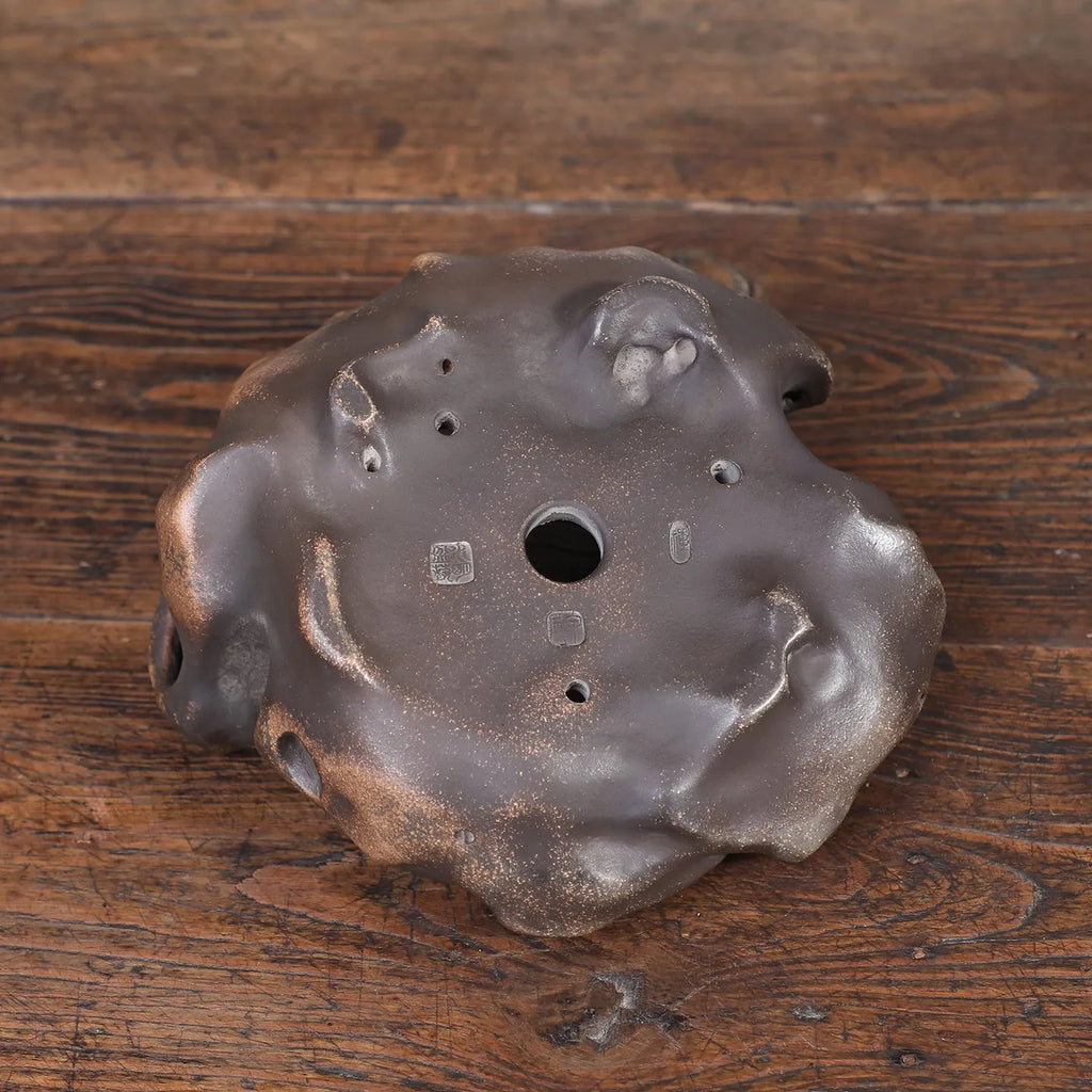 Brown mud ceramic flower pot with alien shape, 21x10x7cm, for desktop planting