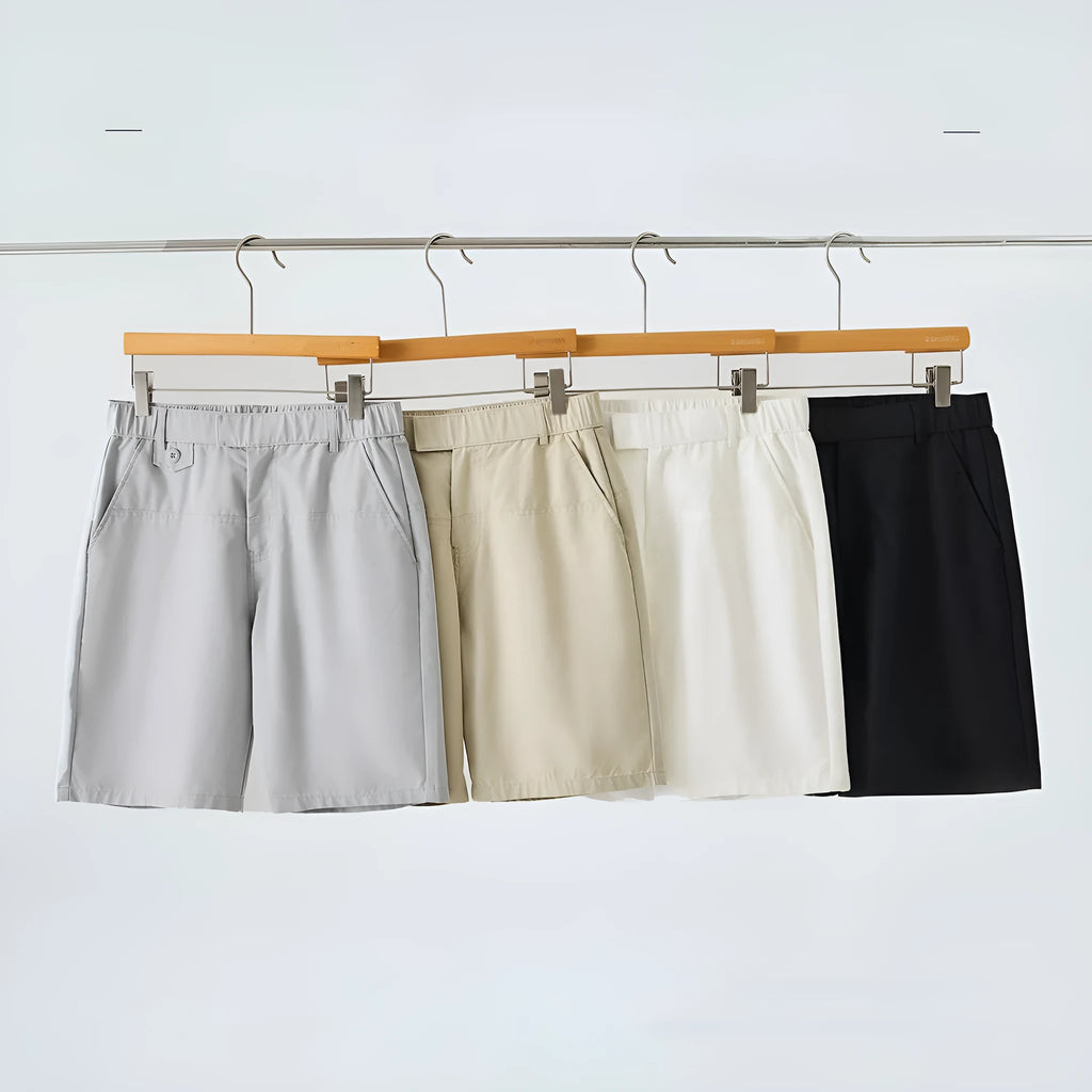 Men's casual shorts in cotton blend fabric with micro-elastic waistband and loose fit